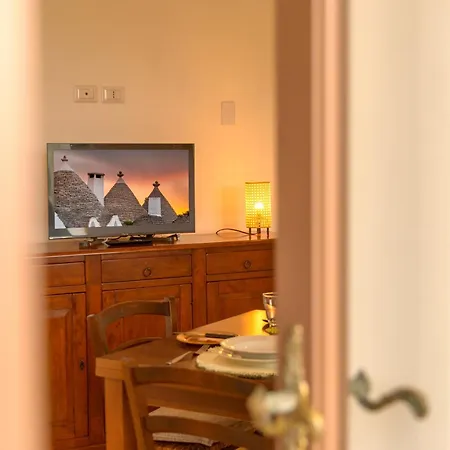 Marica By La Puglia In Un Trullo *
